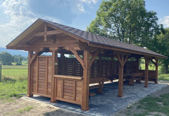 Barierka drewniana B6 - Pełne wypełnienie z drabinką