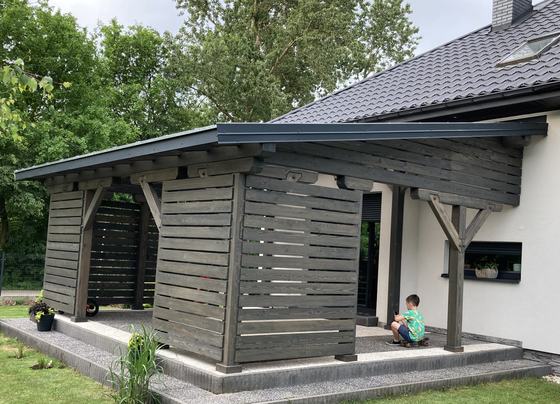 Barierka drewniana B8 - Deski poziome montowane na zewnątrz