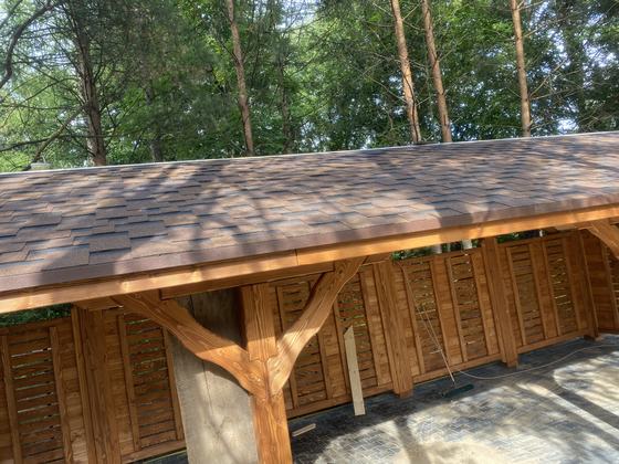 Altana biesiadna drewniana, AB013, wymiar 3,5x10m, kolor teak, pokrycie gont brazowy, dach 2S, barierka B06, realizacja Ciesielnia, zdjęcie 2