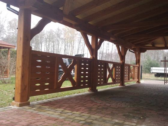 Garaż drewniany lub wiata garażowa, G013, wymiar 4x8m, kolor teak, pokrycie gont czerwony, dach 3S, barierka B04, rodzaj otwarty, realizacja Ciesielnia, zdjęcie 8