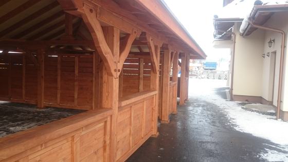 Garaż drewniany lub wiata garażowa, G017, wymiar 6,8x10,5m, kolor teak, pokrycie gont czarny, dach 4S, barierka B02, rodzaj otwarty, realizacja Ciesielnia, zdjęcie 7