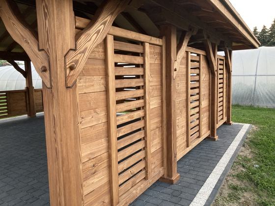 Garaż drewniany lub wiata garażowa, G018, wymiar 6x7m, kolor orzech, pokrycie gont czerwony, dach 4S, barierka B06, rodzaj otwarty, realizacja Ciesielnia, zdjęcie 5