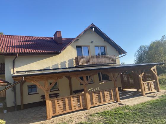 Taras lub zadaszenie drewniane, T018, wymiar 5x11m, kolor dąb, pokrycie poliweglan, dach 1S, barierka B06, realizacja Ciesielnia, zdjęcie 4